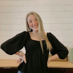 Meet your Posher, Emily